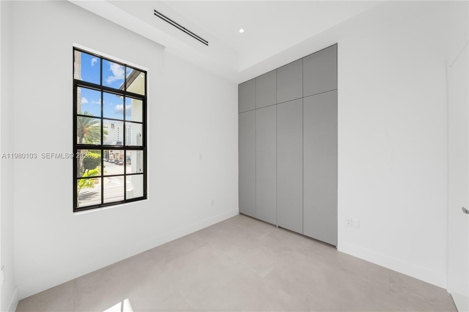 CORAL GABLES BILTMORE SEC - Residential