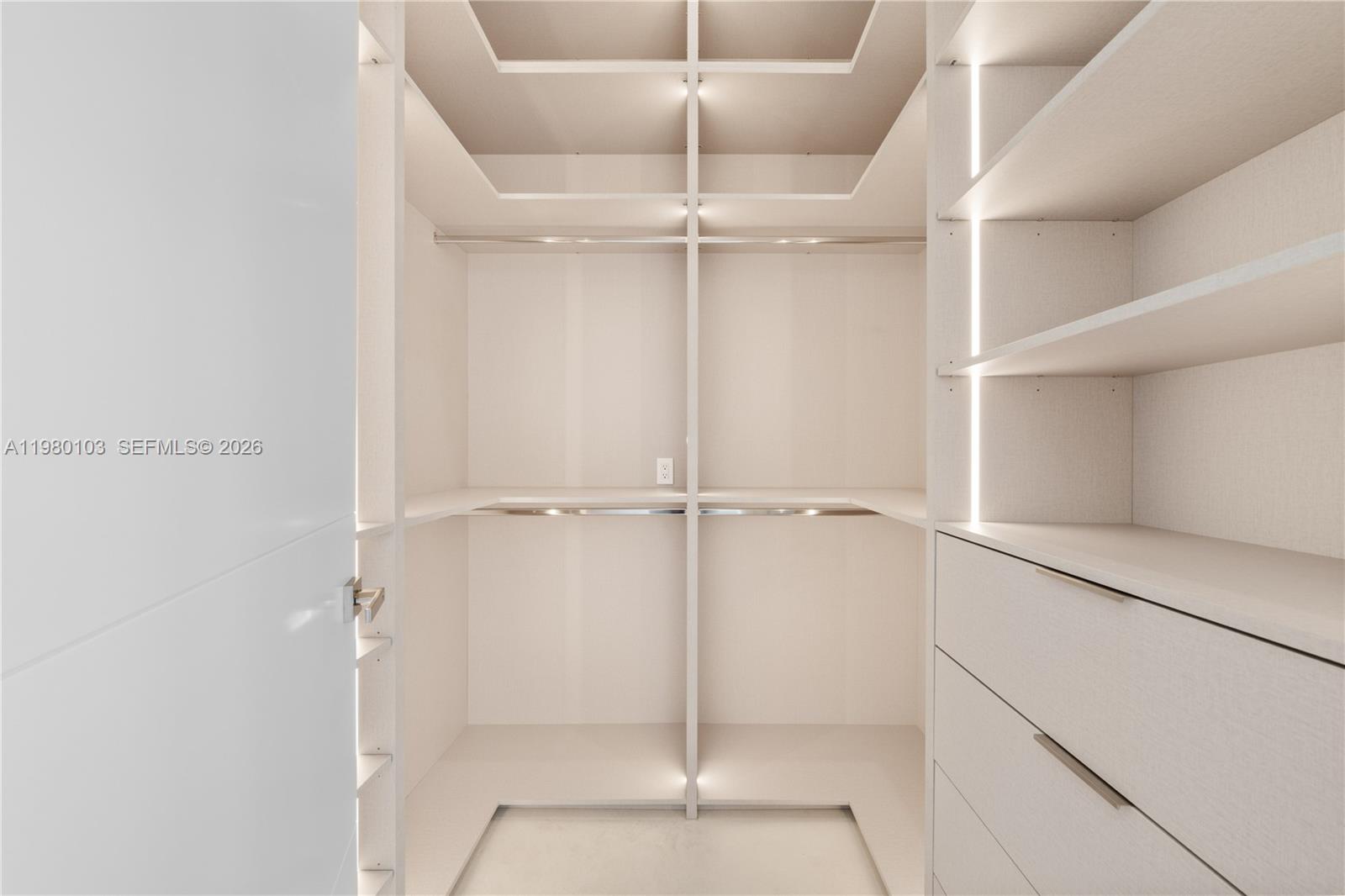 CORAL GABLES BILTMORE SEC - Residential