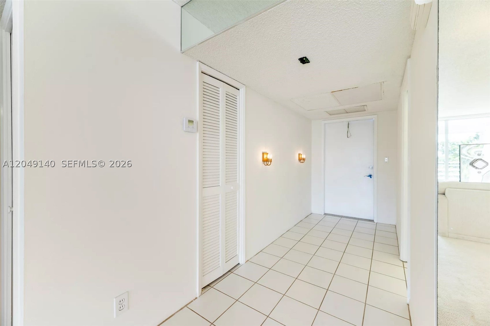 605 Oaks Dr 607