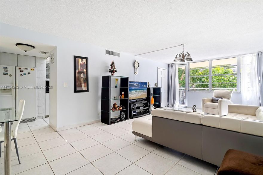 Beautifully renovated 2 bedrooms 1.5 bathroom unit in the heart of Sunny Isles Beach! This prime location offers everything you could desire, minutes to beach, shopping and top-rated restaurants. 24 hours security, community pool, spa, Jacuzzi, Gym and more. Move-in-ready home.