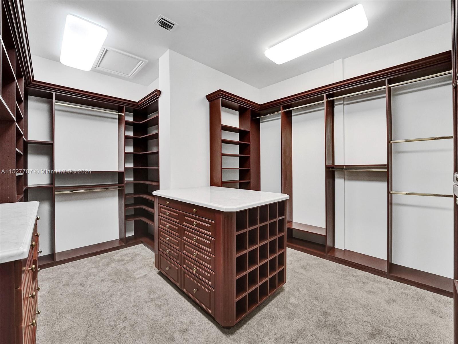 Villa Flora Williams Islan - Residential