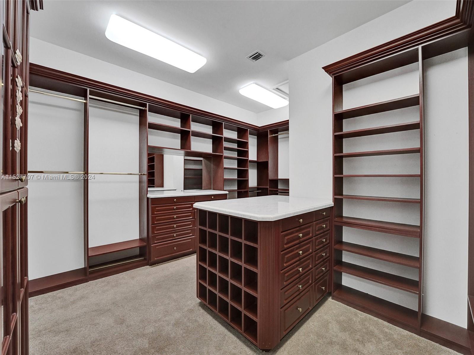 Villa Flora Williams Islan - Residential