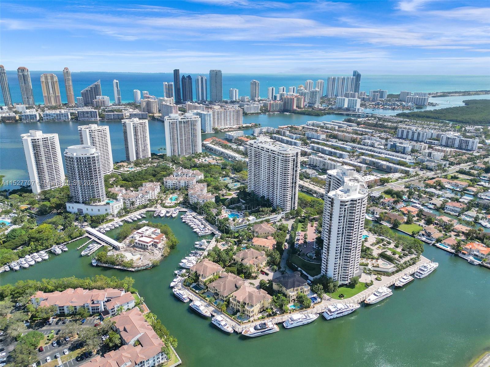 Villa Flora Williams Islan - Residential