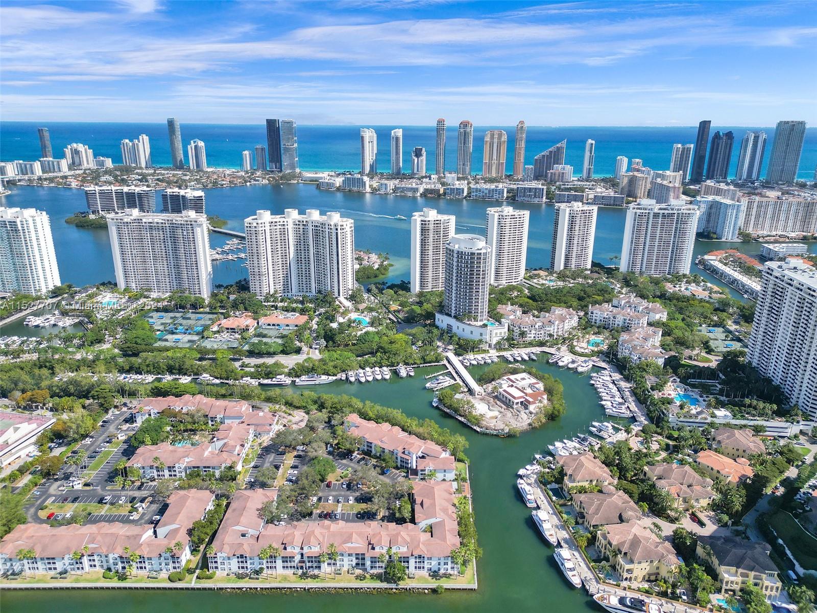 Villa Flora Williams Islan - Residential