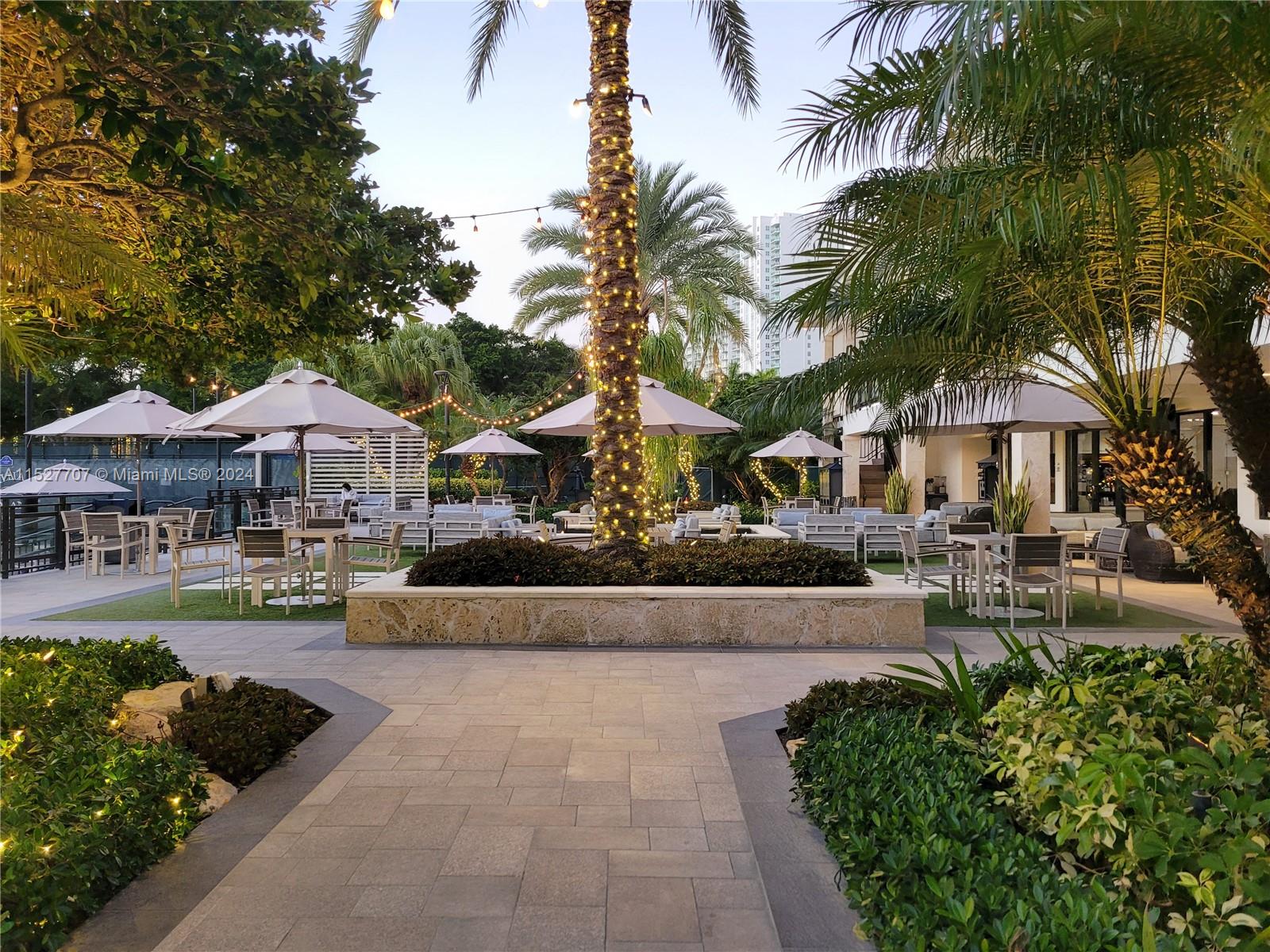 Villa Flora Williams Islan - Residential