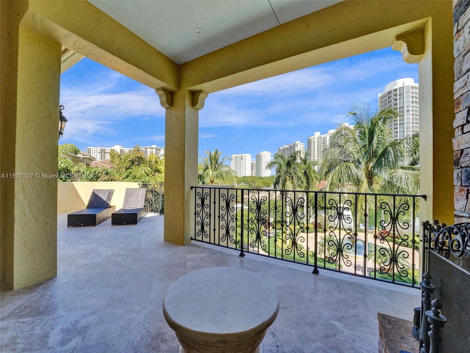 Villa Flora Williams Islan - Residential