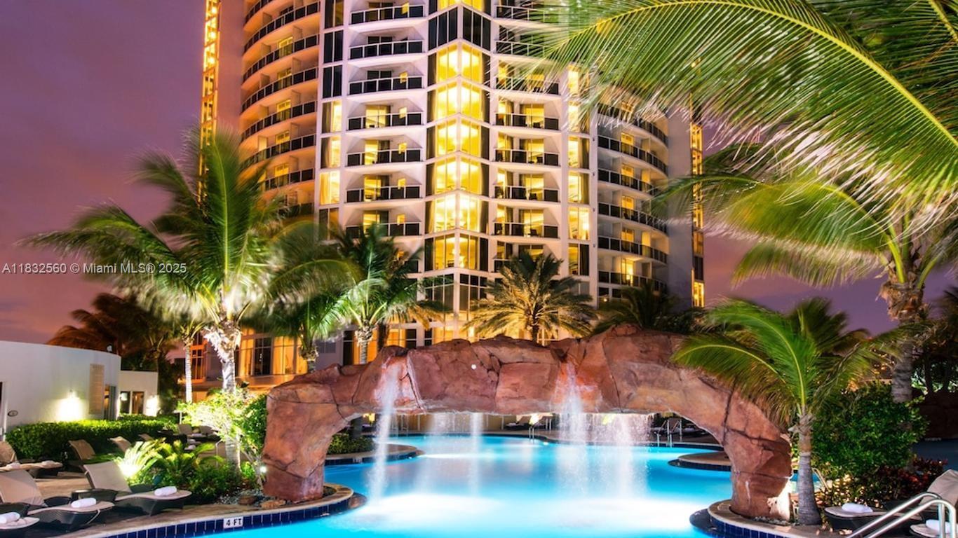 TRUMP INTERNATIONAL SONES - Residential