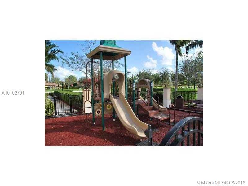 Monterey/Malibu Bay Condo - Residential Lease