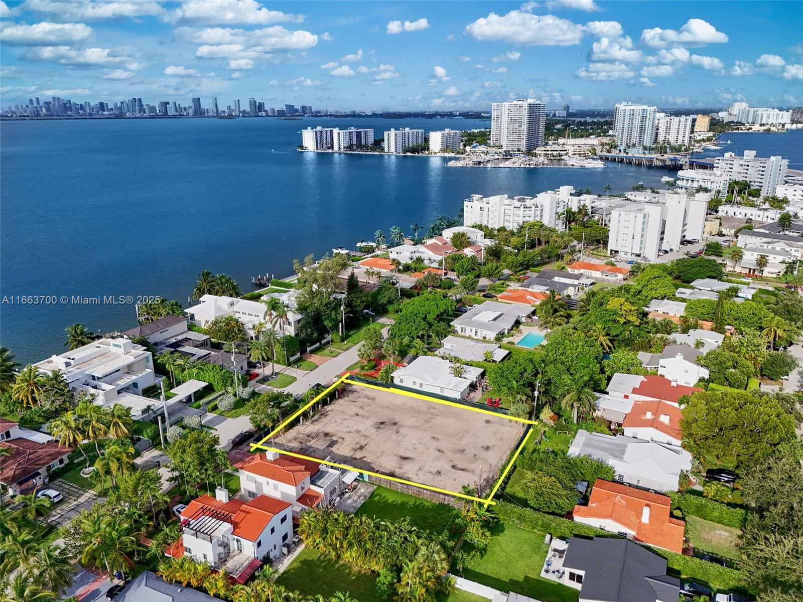 1785 Bay Dr