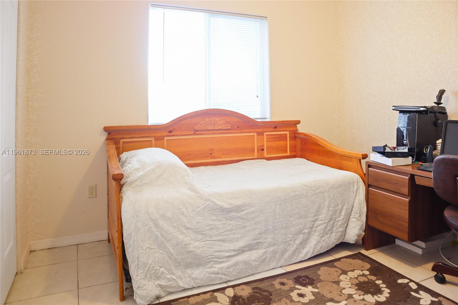 REDLANDS FOREST - Residential