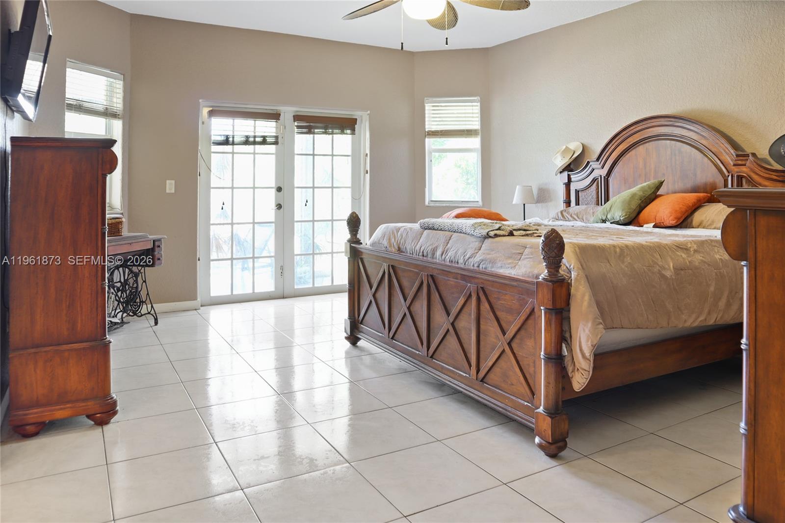 REDLANDS FOREST - Residential