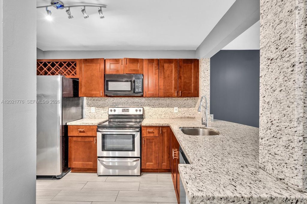 Photo of 109 Lake Emerald Dr #108, Oakland Park, FL 33309 (MLS # A12021776)