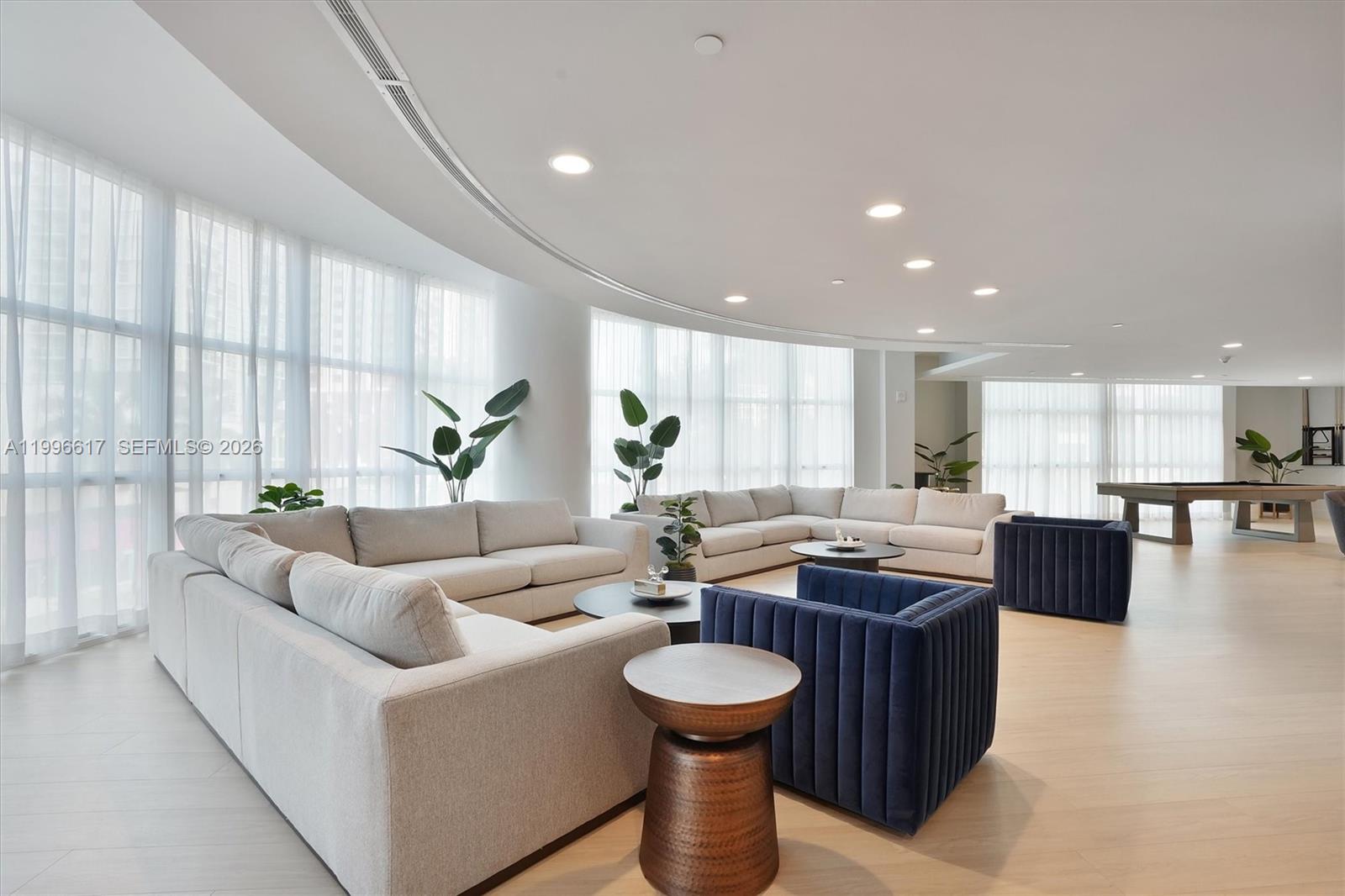 CITY 24 CONDO - Residential