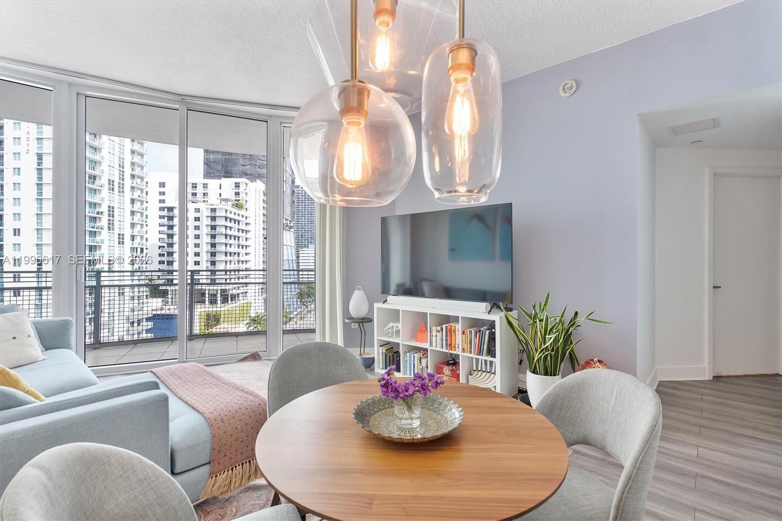 CITY 24 CONDO - Residential