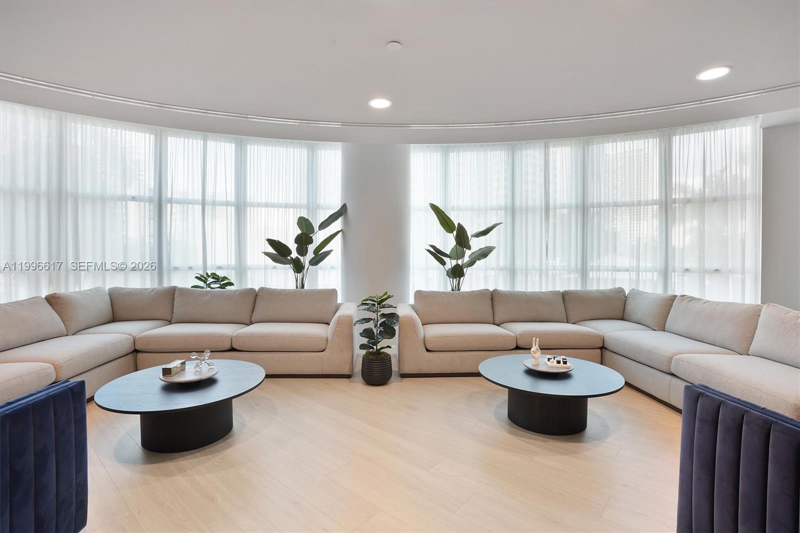 CITY 24 CONDO - Residential