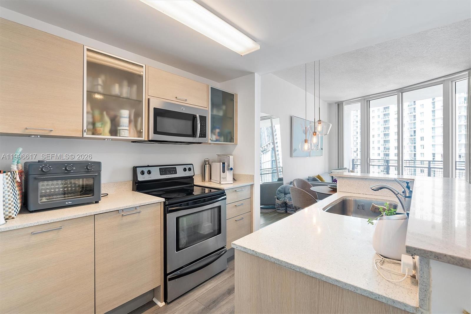 CITY 24 CONDO - Residential