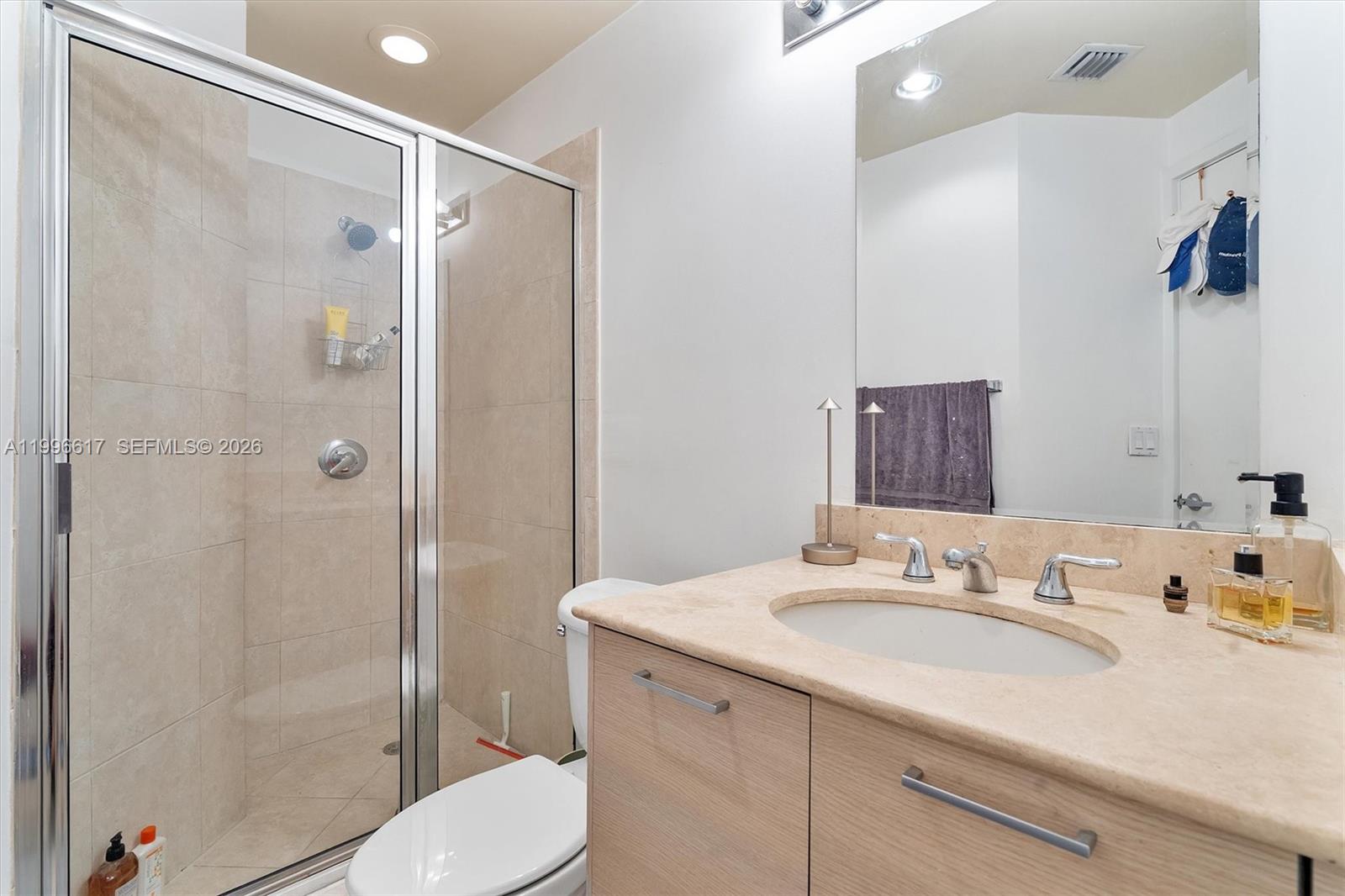 CITY 24 CONDO - Residential