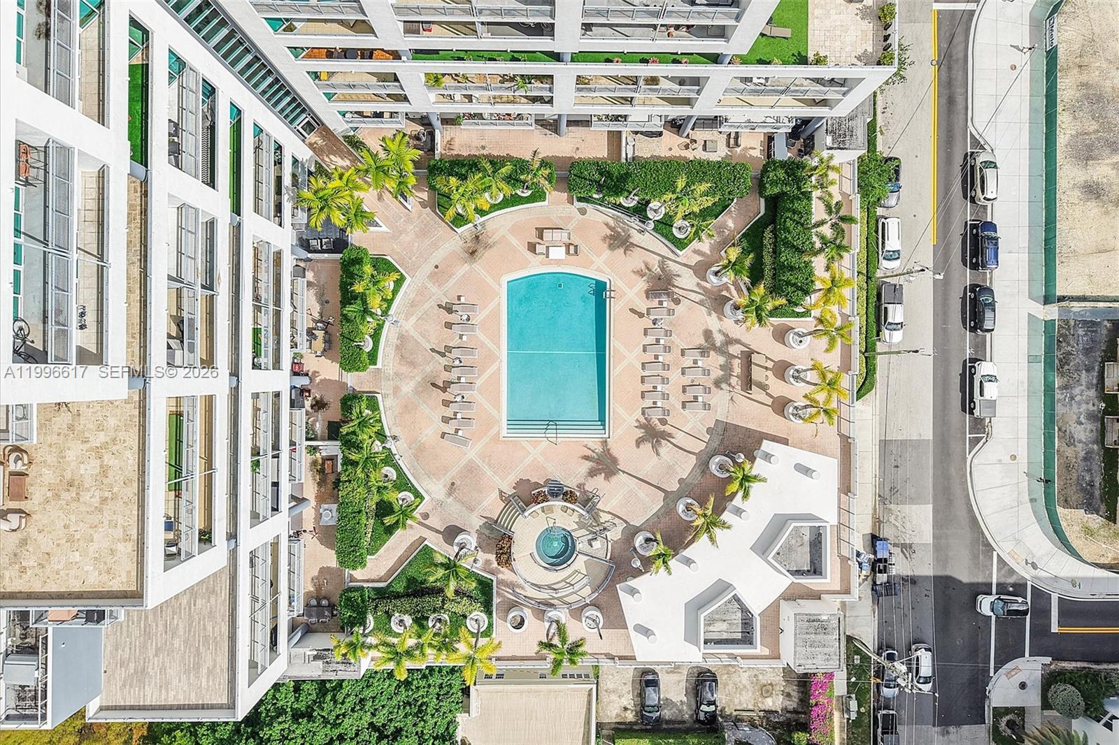 CITY 24 CONDO - Residential