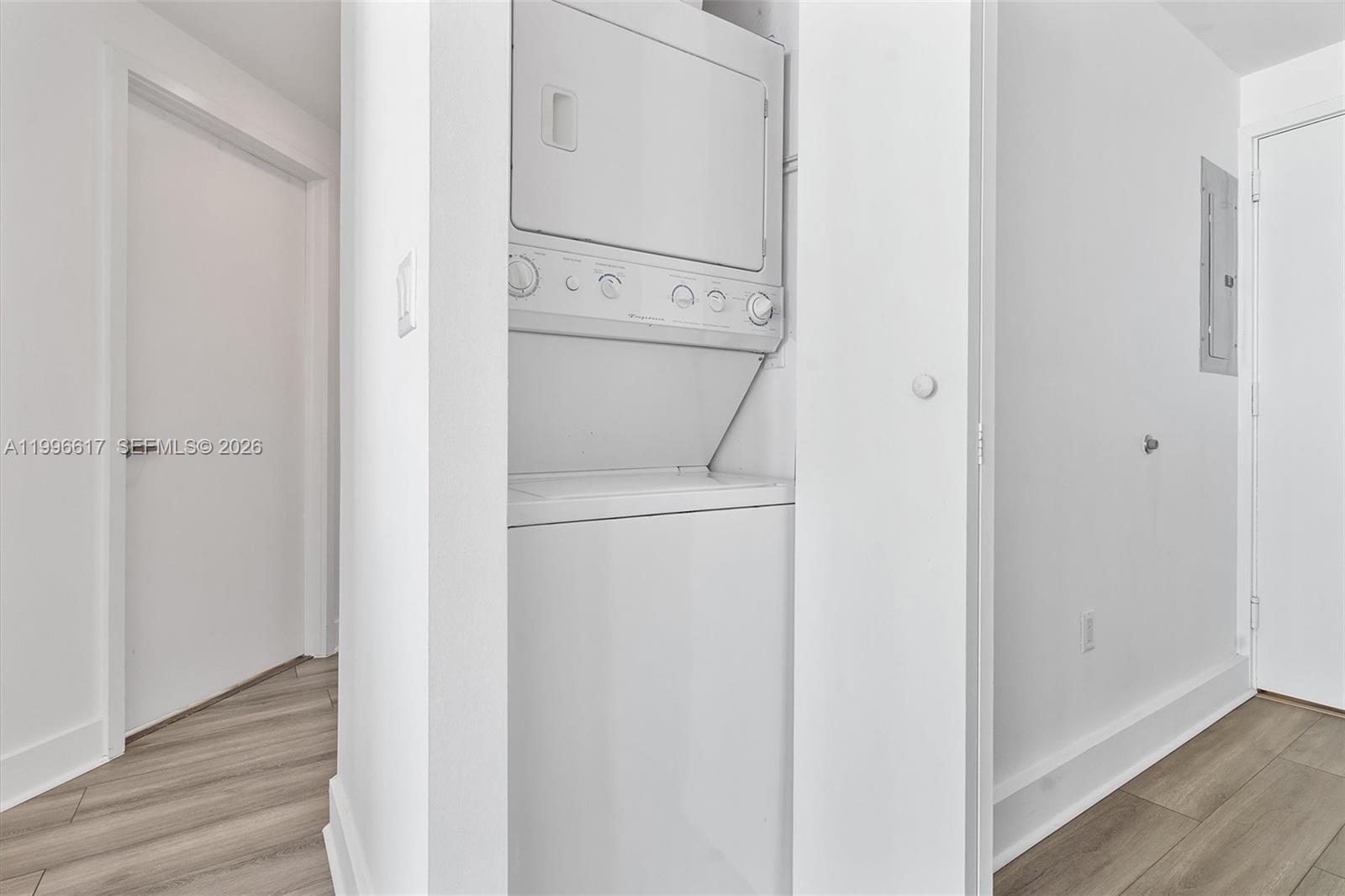 CITY 24 CONDO - Residential