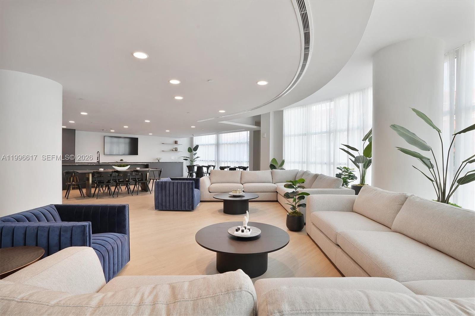 CITY 24 CONDO - Residential