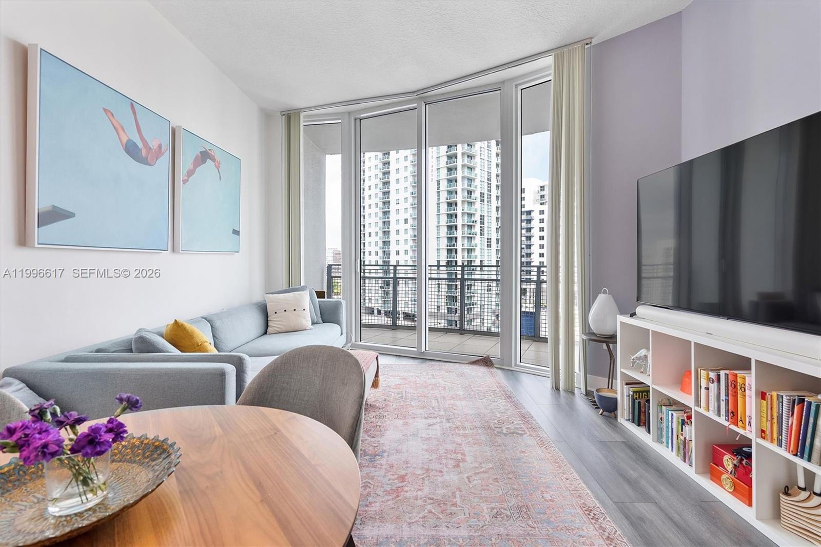 CITY 24 CONDO - Residential