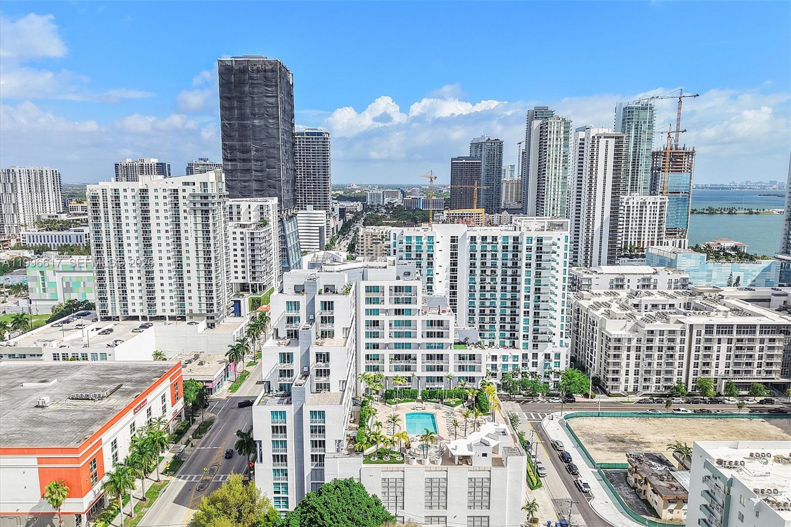 CITY 24 CONDO - Residential