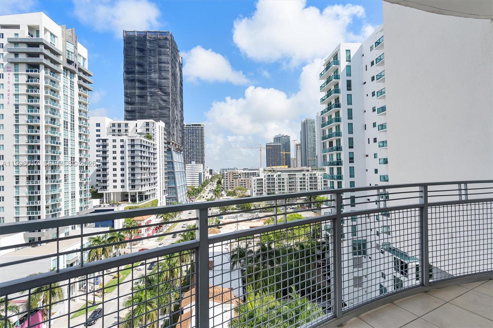 CITY 24 CONDO - Residential