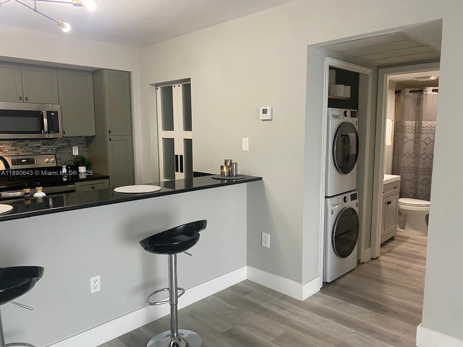 ISLAND POINTE CONDO - Residential Lease