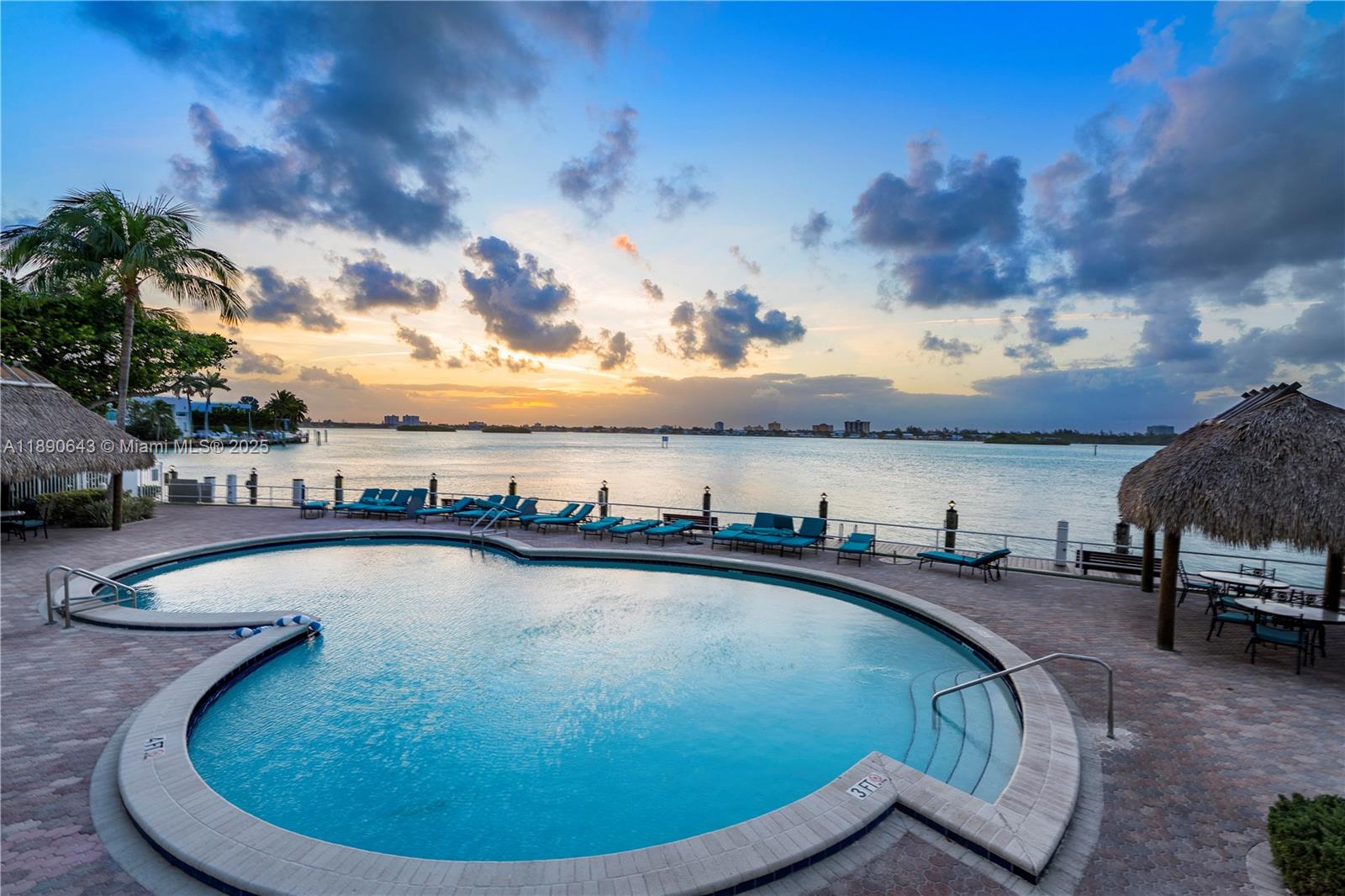 ISLAND POINTE CONDO - Residential Lease