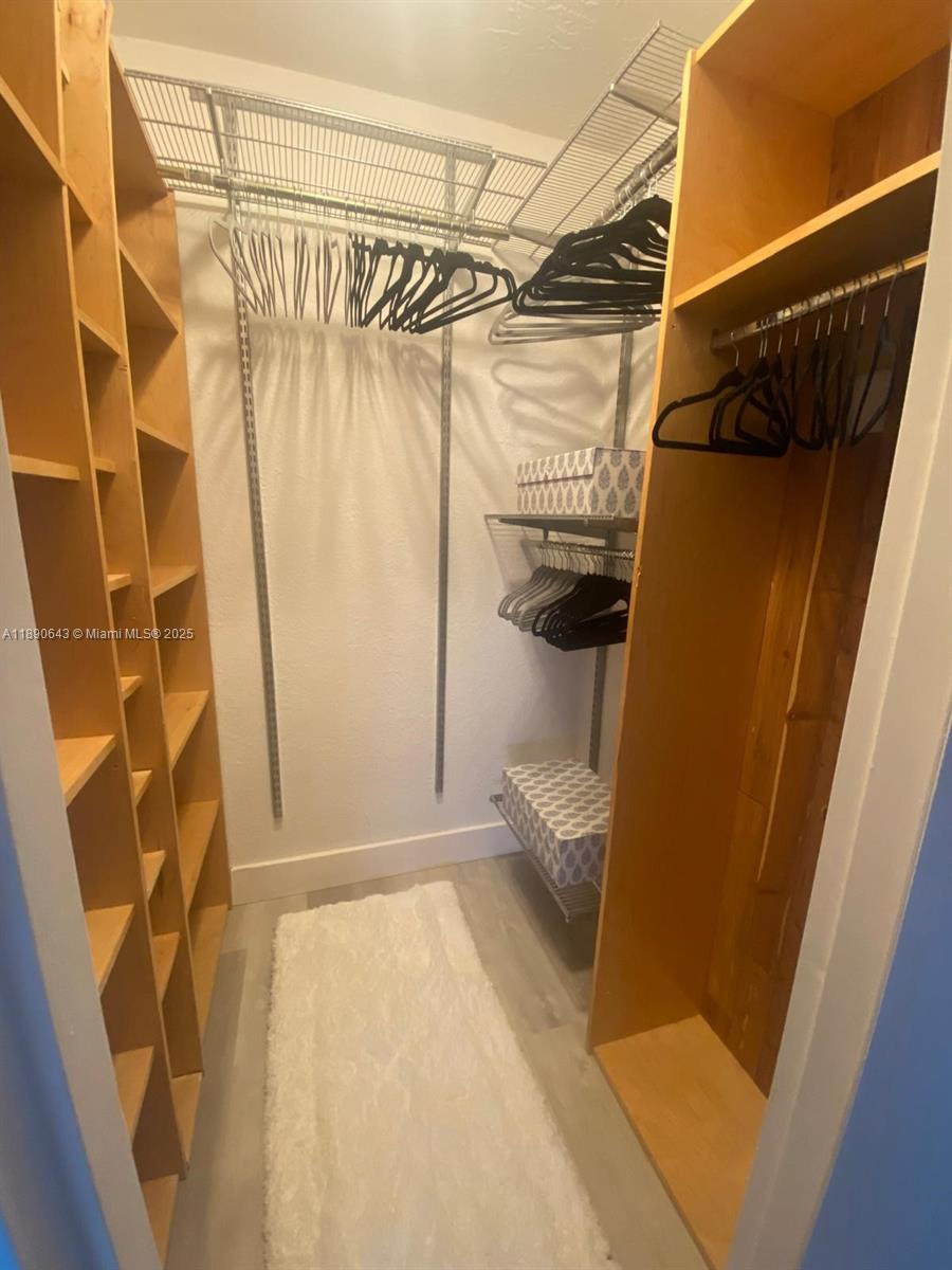 ISLAND POINTE CONDO - Residential Lease