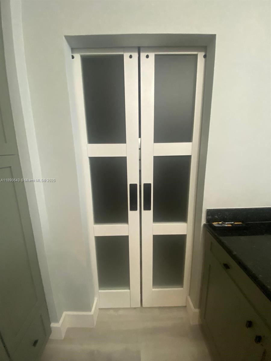 ISLAND POINTE CONDO - Residential Lease