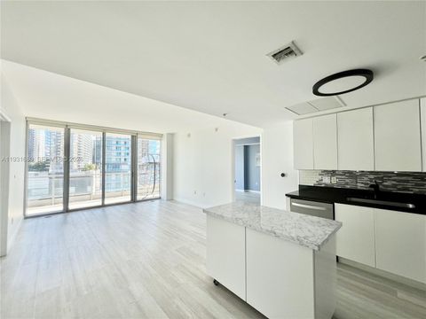 92 SW 3rd St 1503 Miami FL 33130