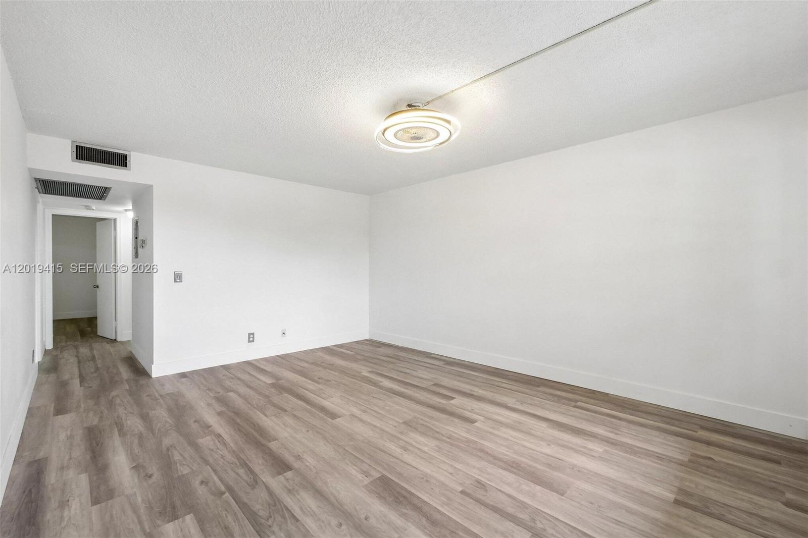 KINGSLEY AT CENTURY VILLA - Residential