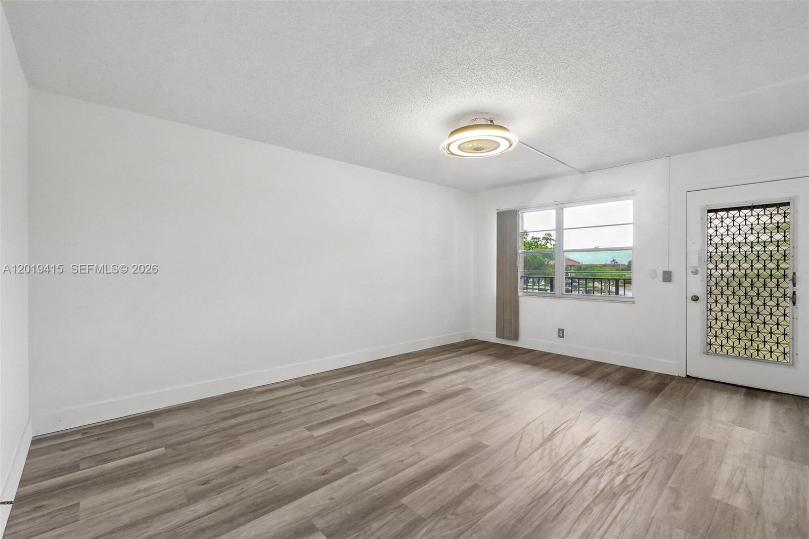 KINGSLEY AT CENTURY VILLA - Residential