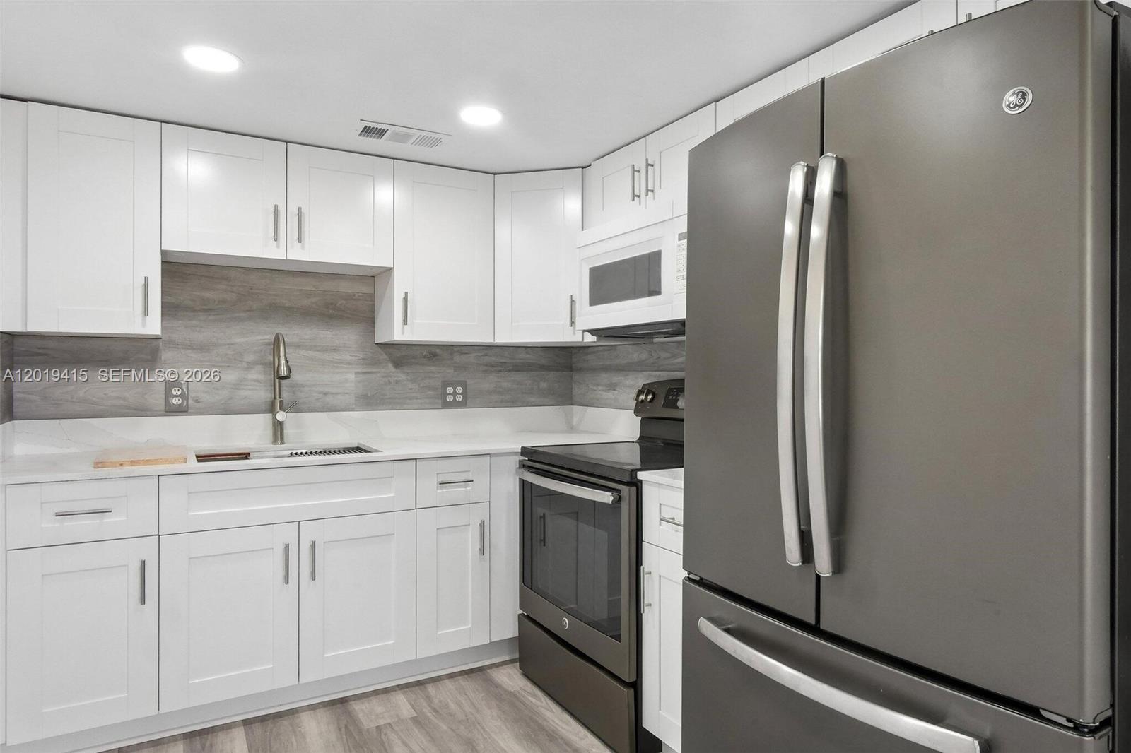 KINGSLEY AT CENTURY VILLA - Residential