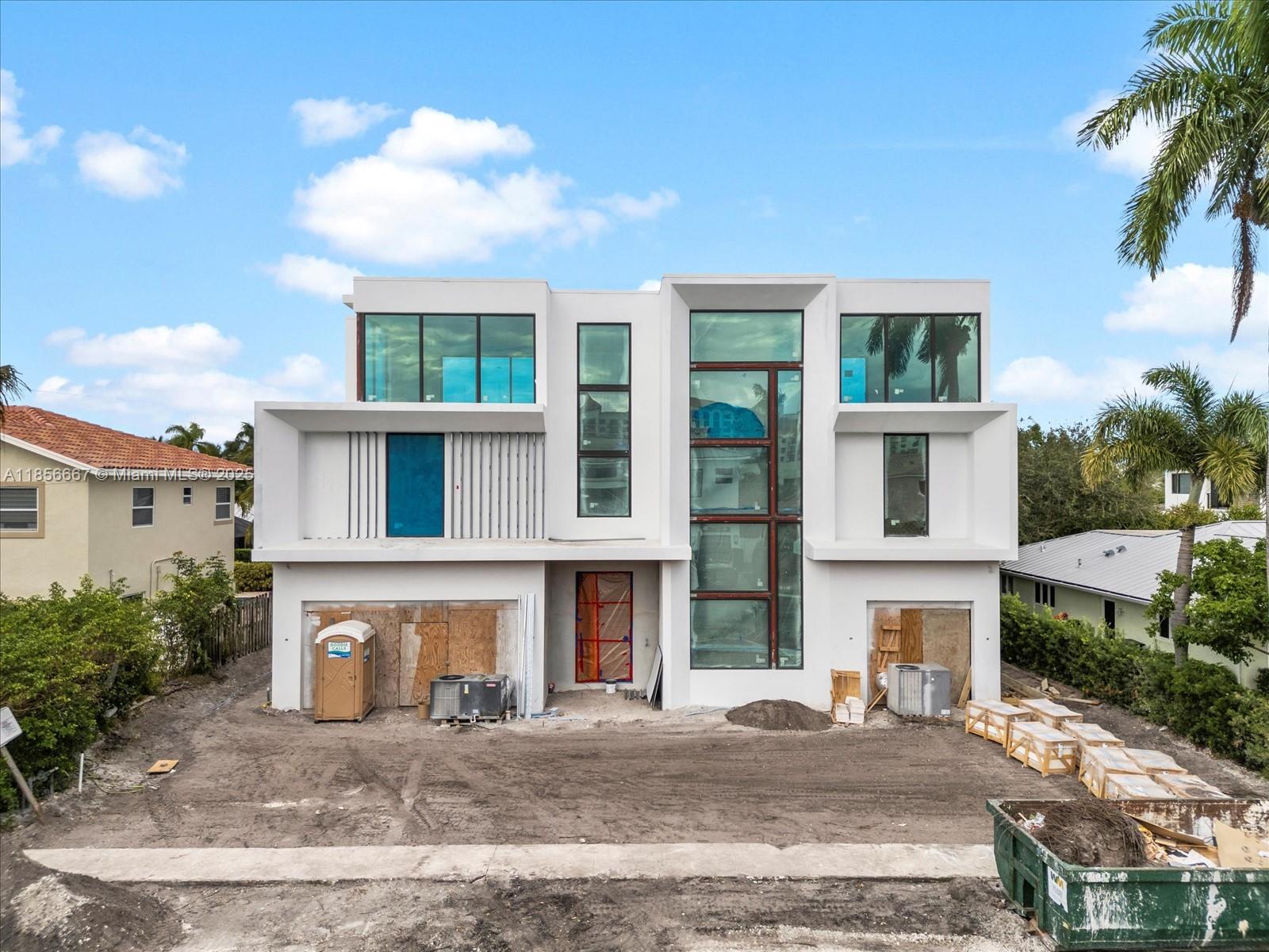 KINGS COURT REPLAT - Residential