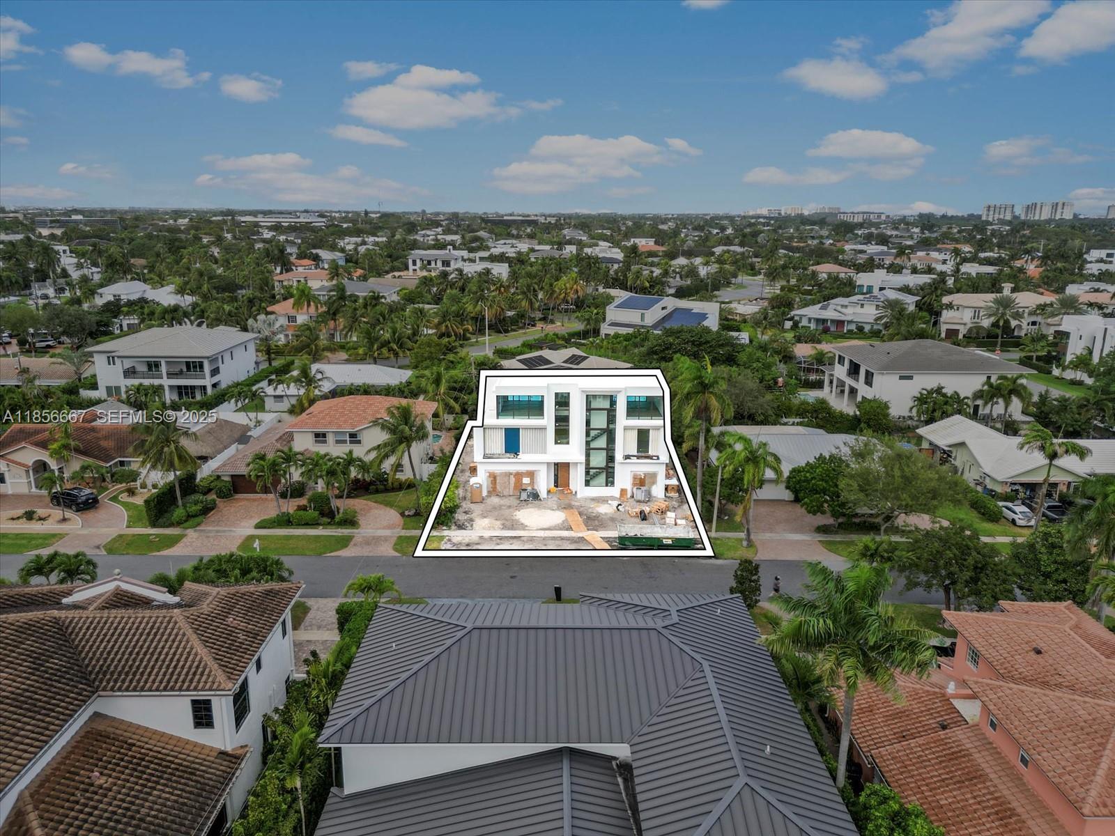 KINGS COURT REPLAT - Residential