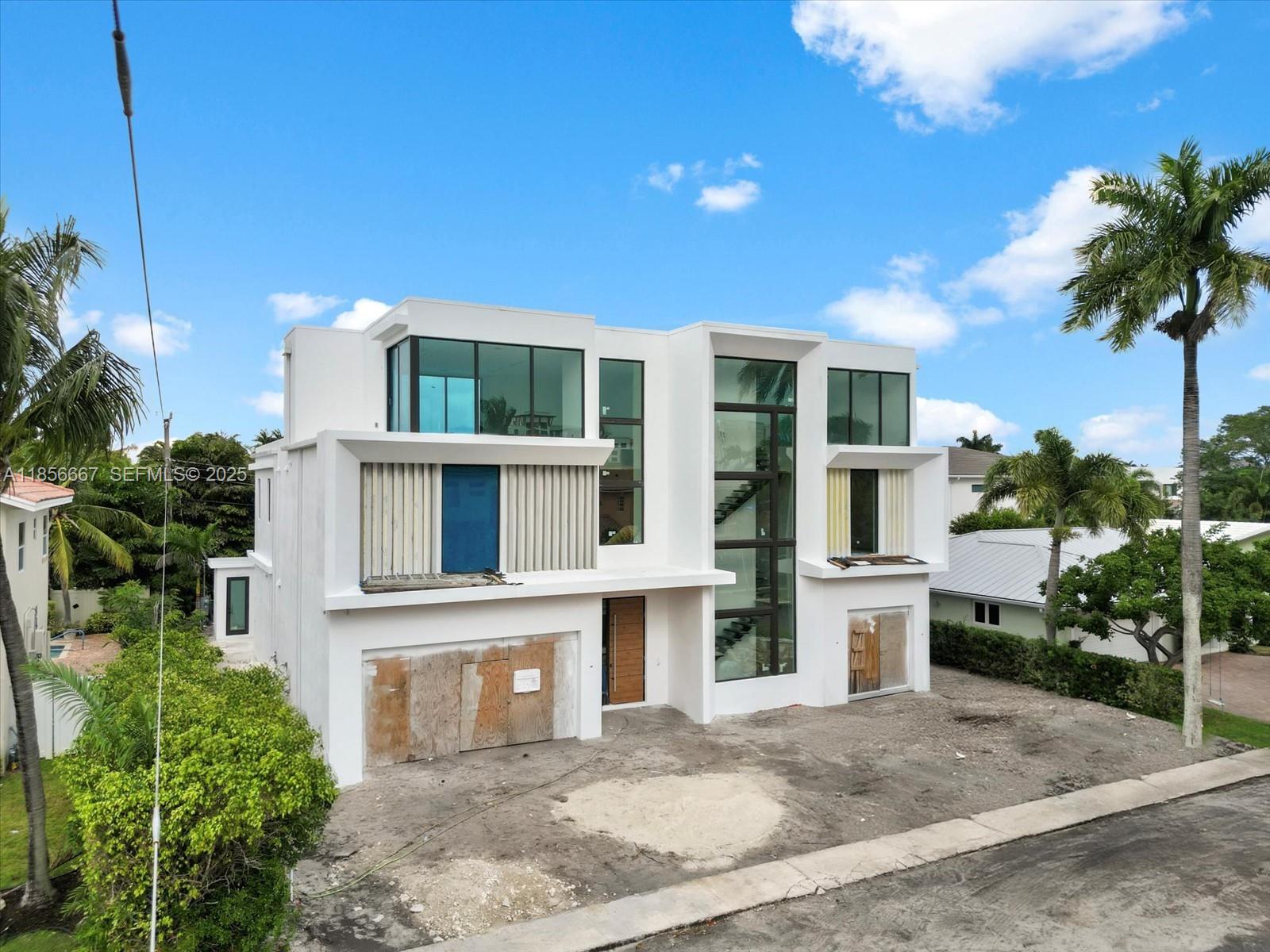 KINGS COURT REPLAT - Residential