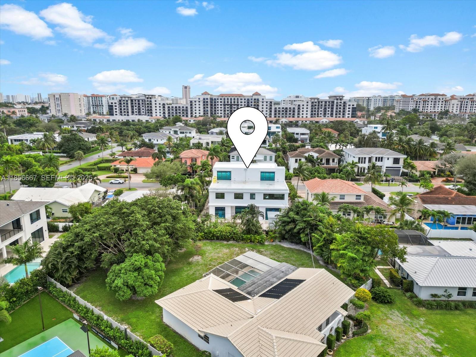 KINGS COURT REPLAT - Residential