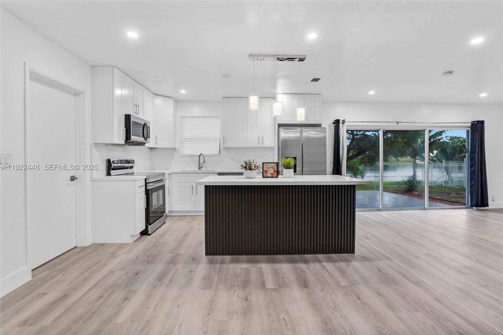 MANNING GARDENS 1ST ADDN - Residential