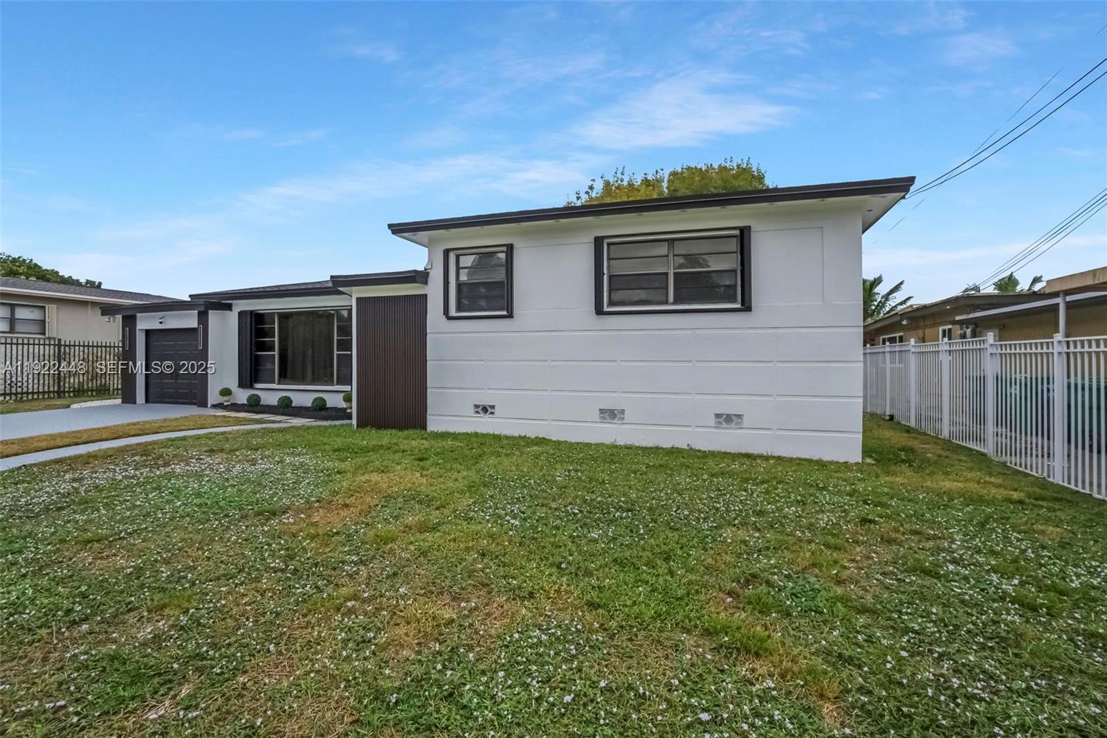 MANNING GARDENS 1ST ADDN - Residential