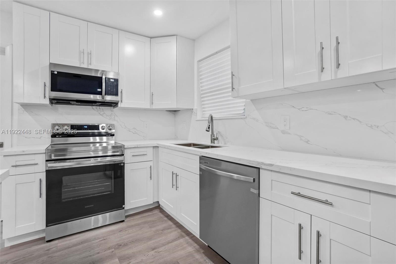 MANNING GARDENS 1ST ADDN - Residential