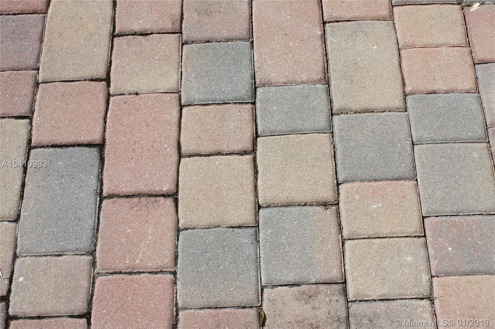 SILVER BLUFF EST-SEC B - Residential