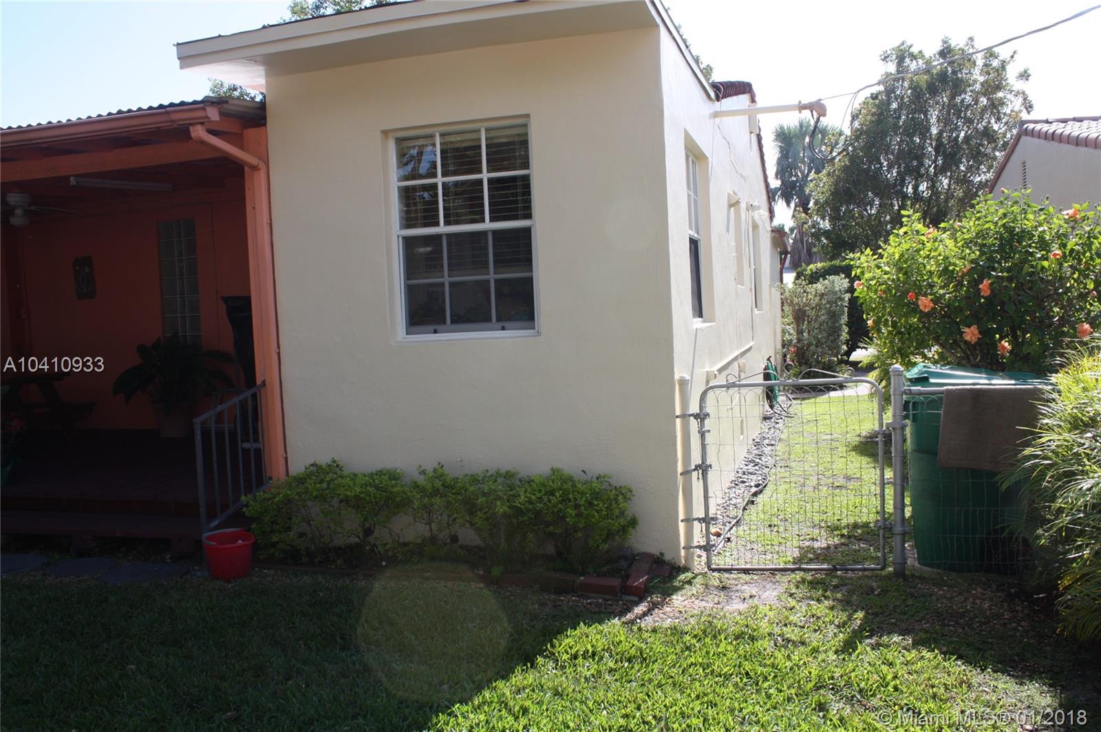 SILVER BLUFF EST-SEC B - Residential