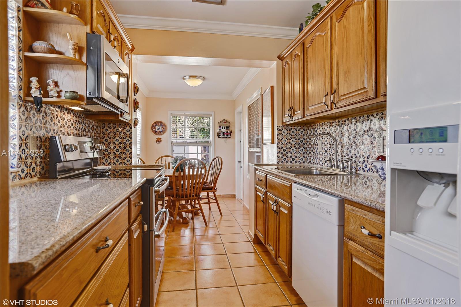 SILVER BLUFF EST-SEC B - Residential