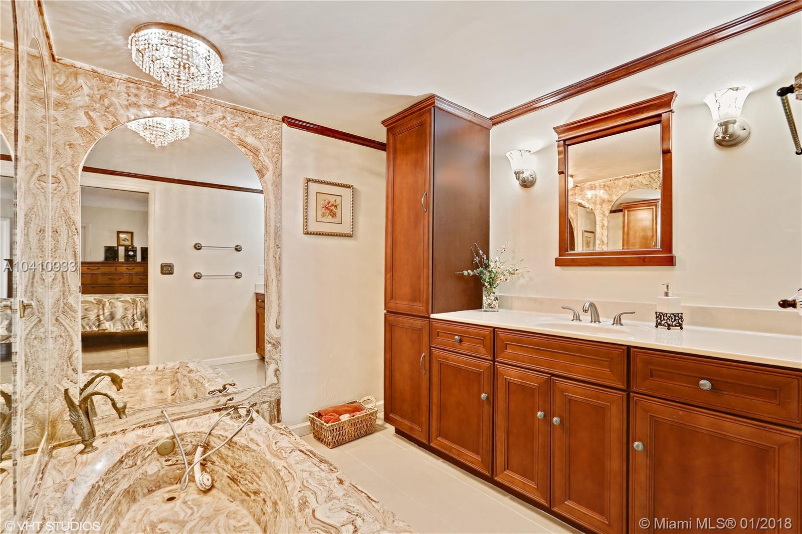 SILVER BLUFF EST-SEC B - Residential