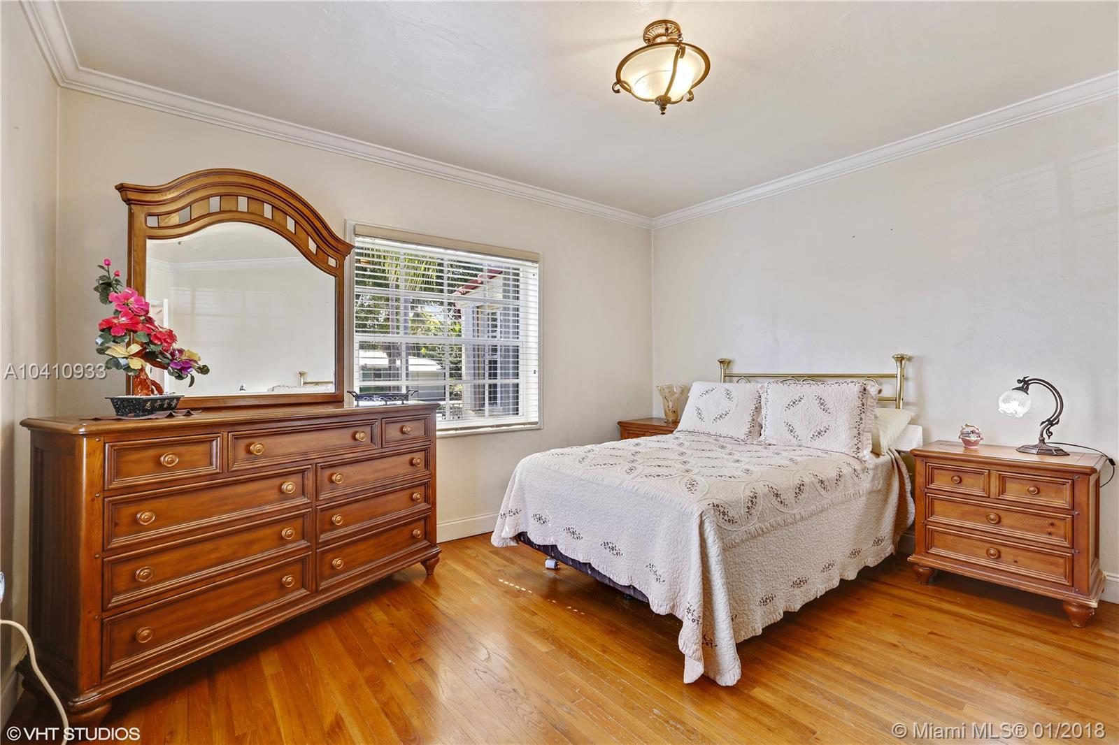 SILVER BLUFF EST-SEC B - Residential