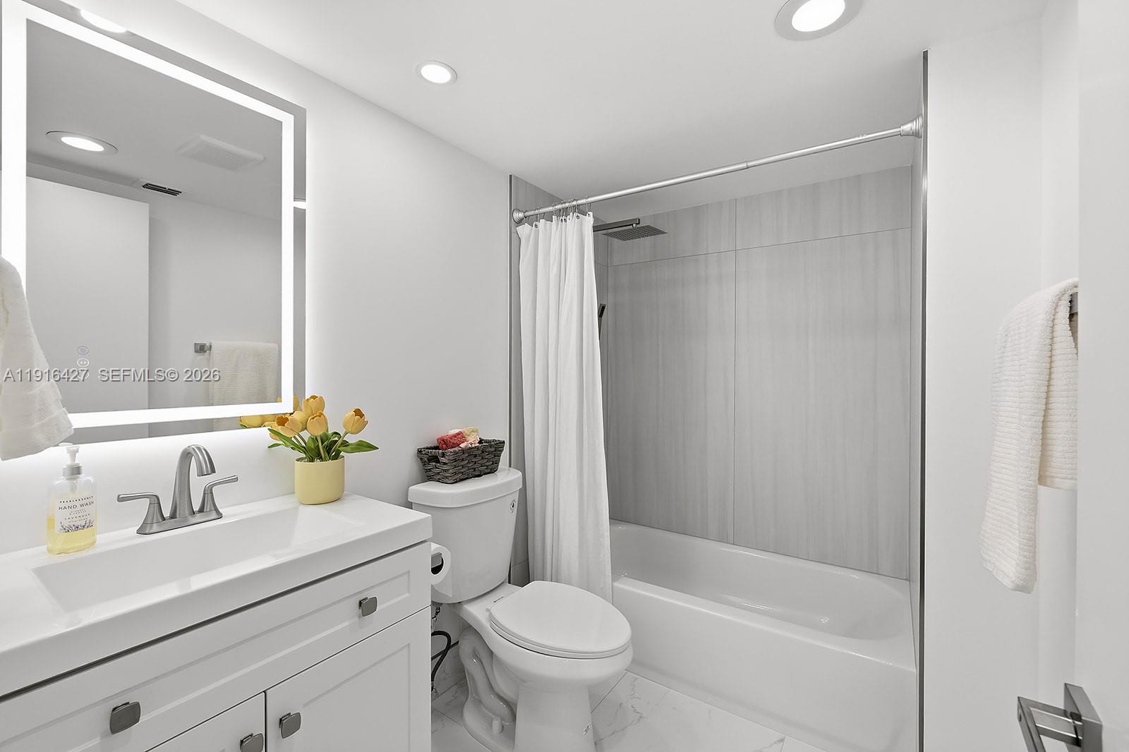 BUCKINGHAM EAST AT CENTUR - Residential