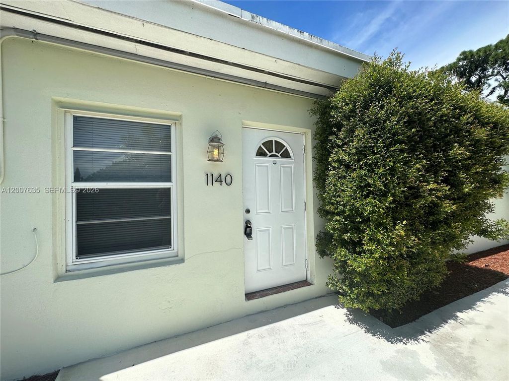 Photo of 1140 NE 1st Ave #1140, Fort Lauderdale, FL 33304 (MLS # A12007635)