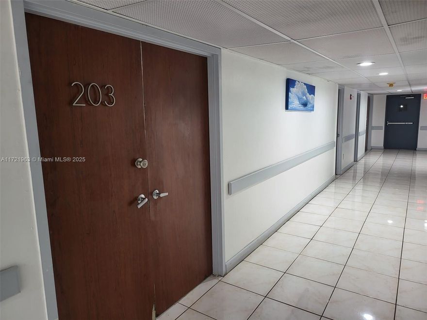 GREAT OFFICE FOR SALE! GREAT FOR INVESTORS! CERAMIC FLOORS. DIVIDED INTO 4 SMALL OFFICES. 1 SPACE IS ALREADY RENTED. QUIET ATMOSPHERE. 24/7 SECURITY. GUESTS PARKING. GREAT ACCESS TO US-1 AND I-95. CLOSE TO SHOPPING CENTERS. AVAILABLE FOR SALE AND RENT. ALL DATA AND INFORMATION TO BE VERIFIED BY BUYER.